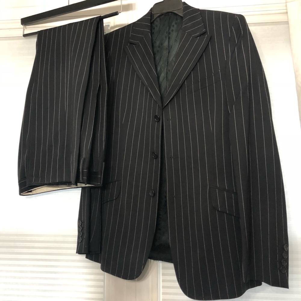 Dolce & Gabbana men’s suit